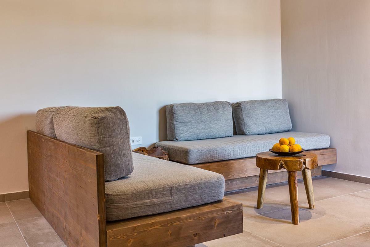 Anais Suites Kato Daratso Bagian luar foto