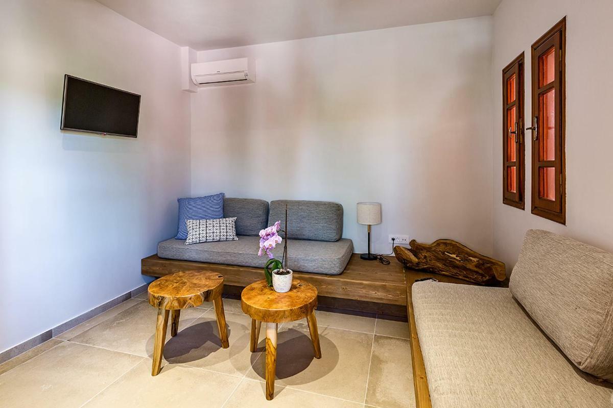 Anais Suites Kato Daratso Bagian luar foto