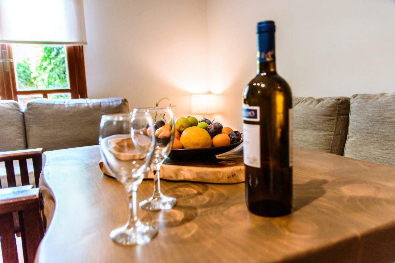 Anais Suites Kato Daratso Bagian luar foto