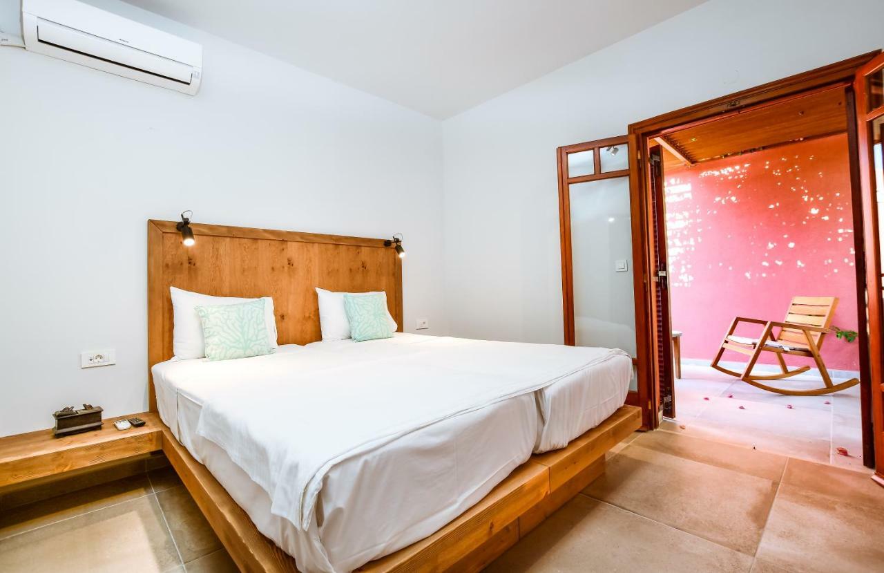 Anais Suites Kato Daratso Bagian luar foto
