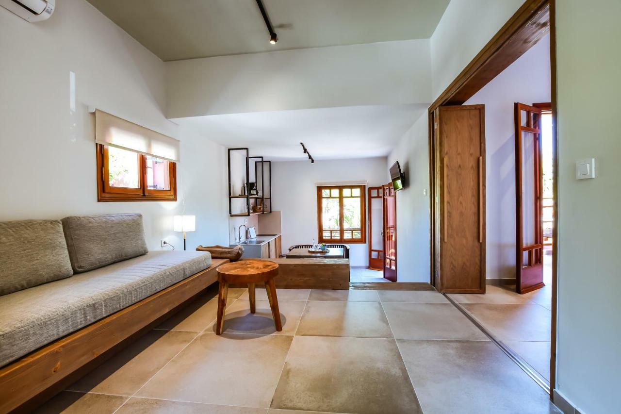 Anais Suites Kato Daratso Bagian luar foto
